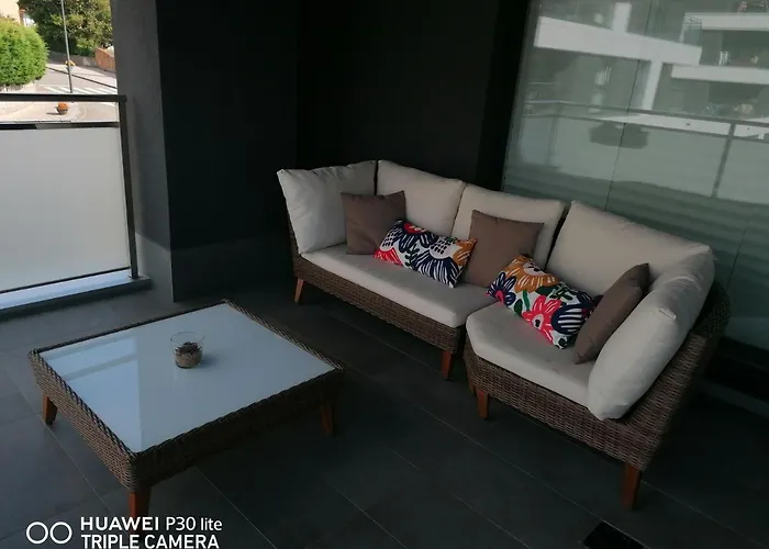 Luminoso En Circulo Miramar Apartamento